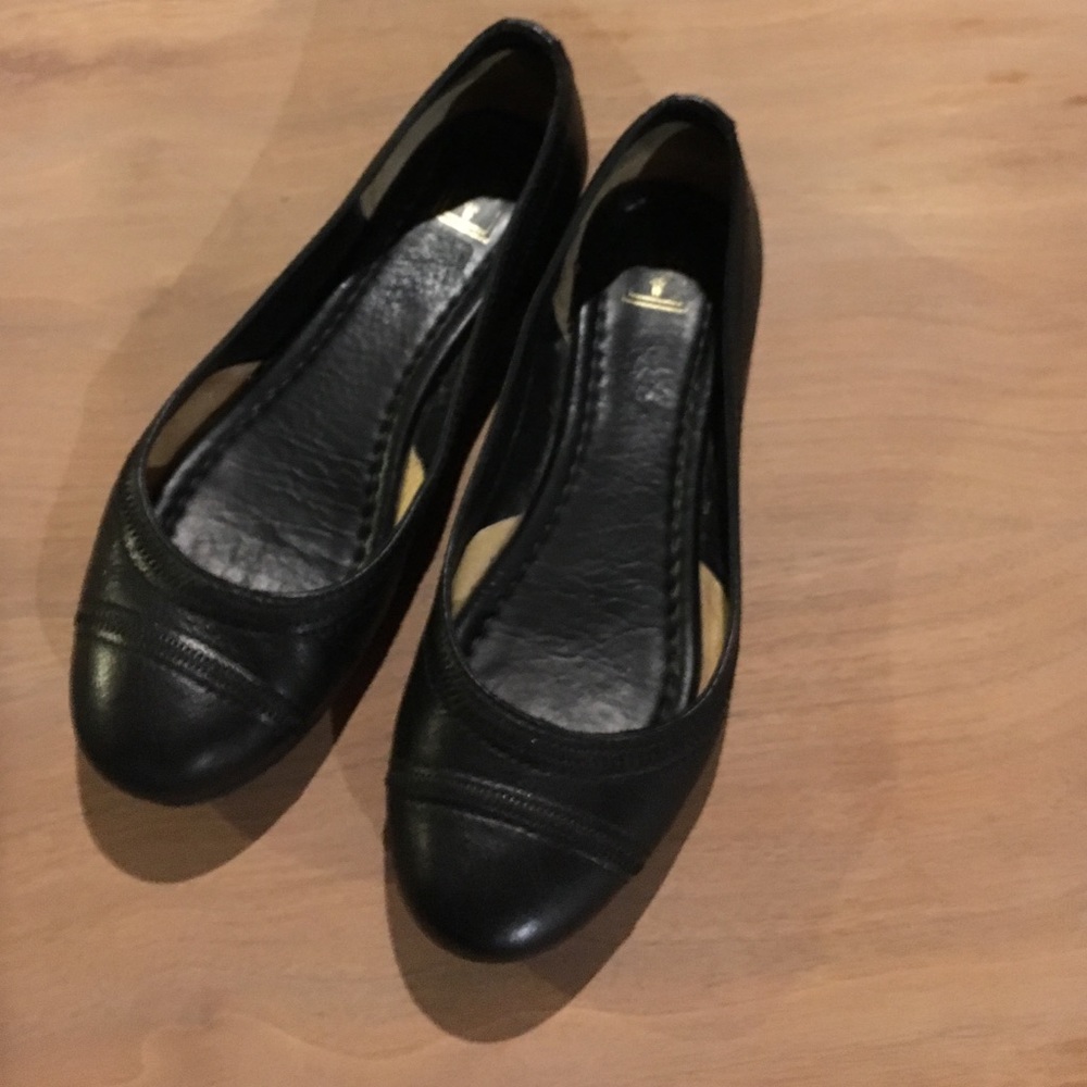 Good condition Frye flats